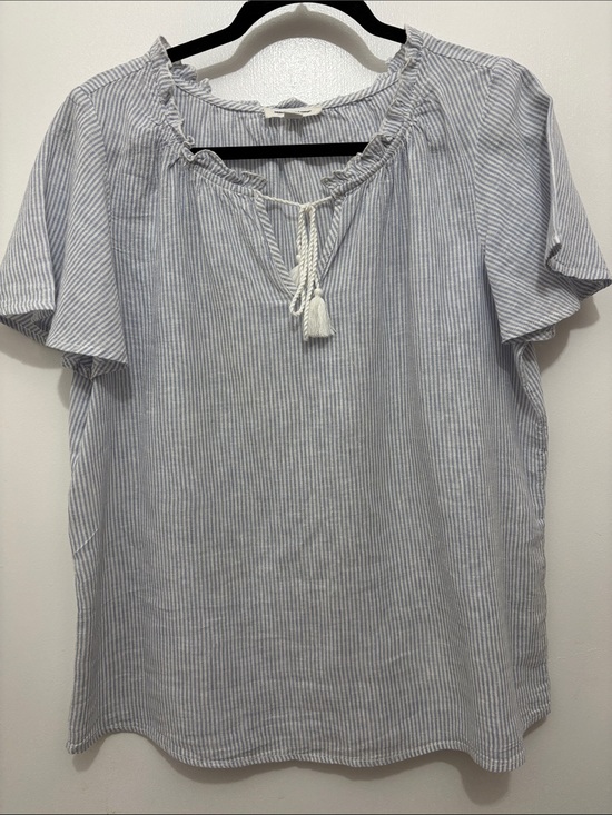 beachlunchlounge Tops - beachlunchlounge Light Blue & White Striped Tassel Tie Tunic